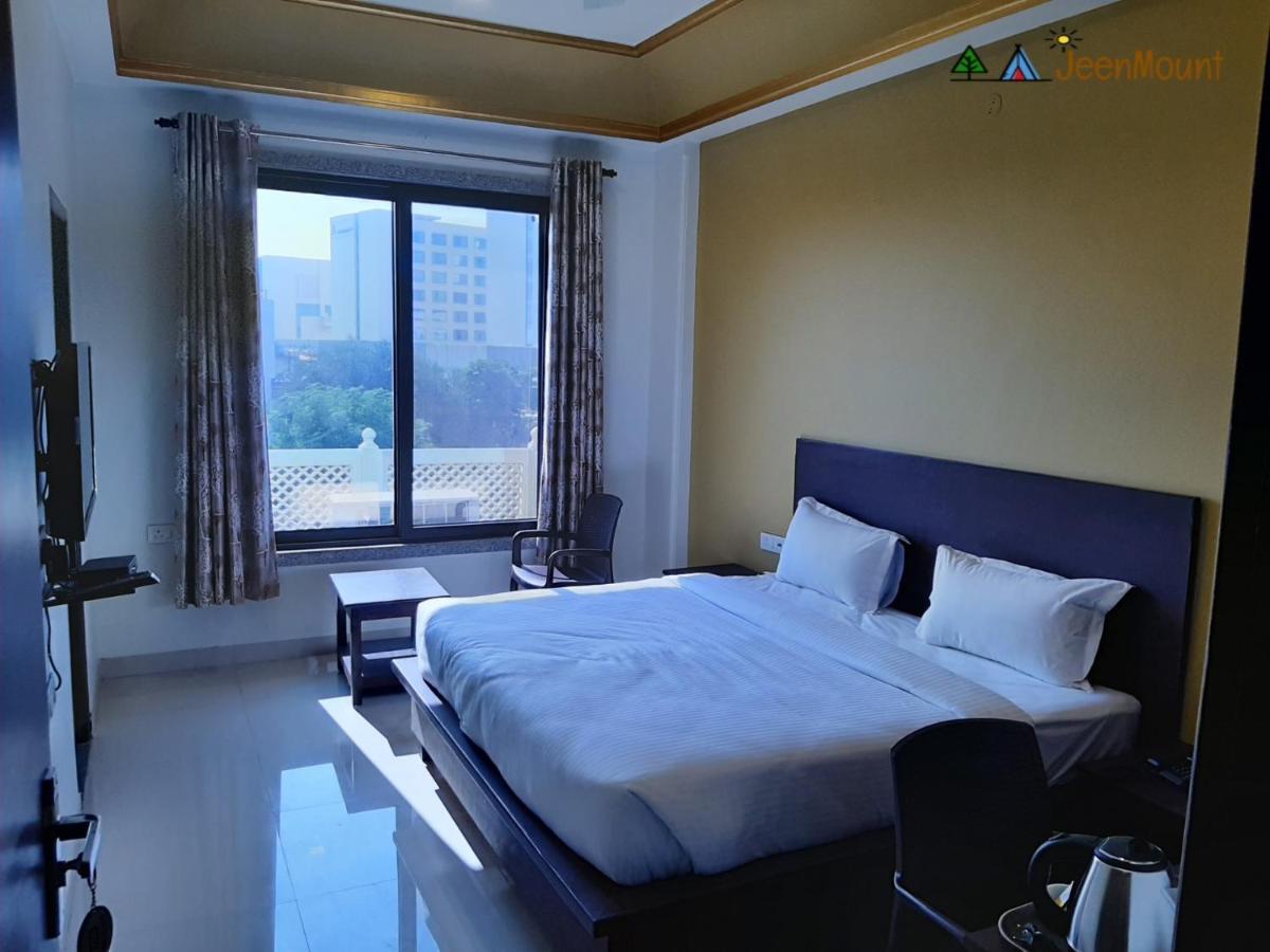 Jeenmount Heritage Boutique Hotel Jaipur Exteriör bild
